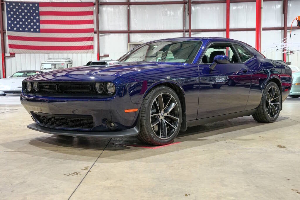 2017 DODGE Challenger