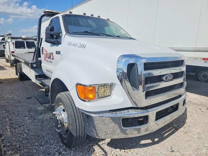2012 FORD F-650