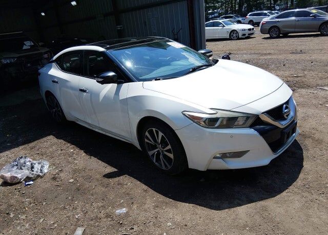 2016 NISSAN Maxima