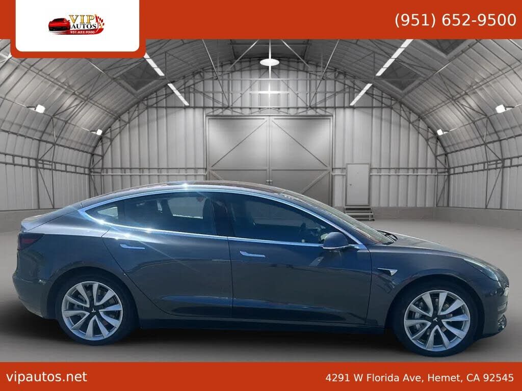 2018 TESLA Model 3