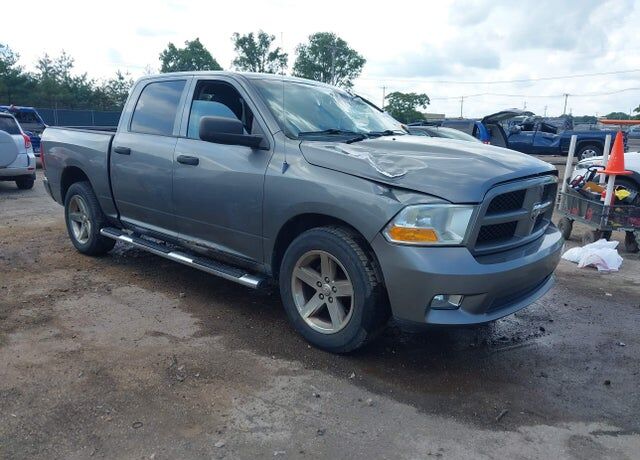 2012 DODGE Ram