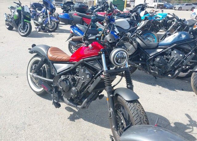 2017 HONDA CMX500