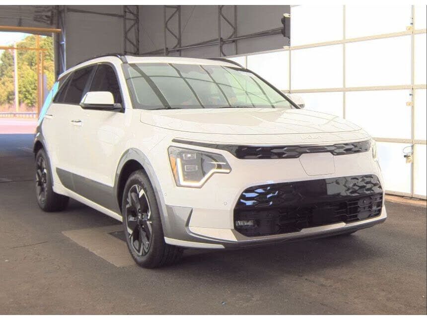 2023 KIA Niro