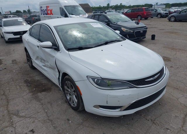 2016 CHRYSLER 200