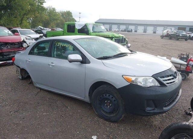 2013 TOYOTA Corolla