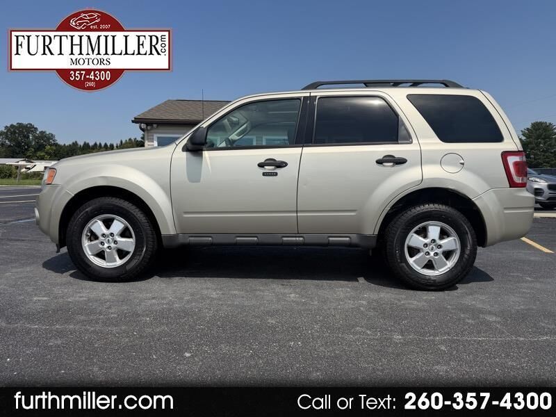 2010 FORD Escape