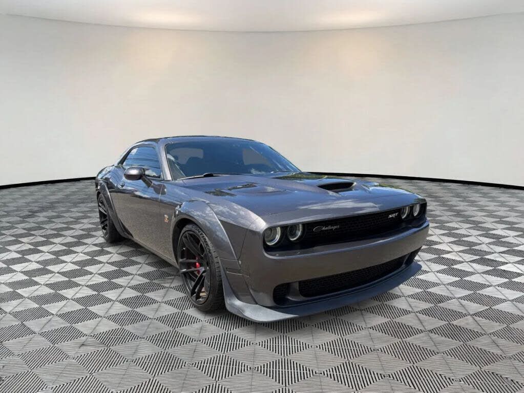 2020 DODGE Challenger