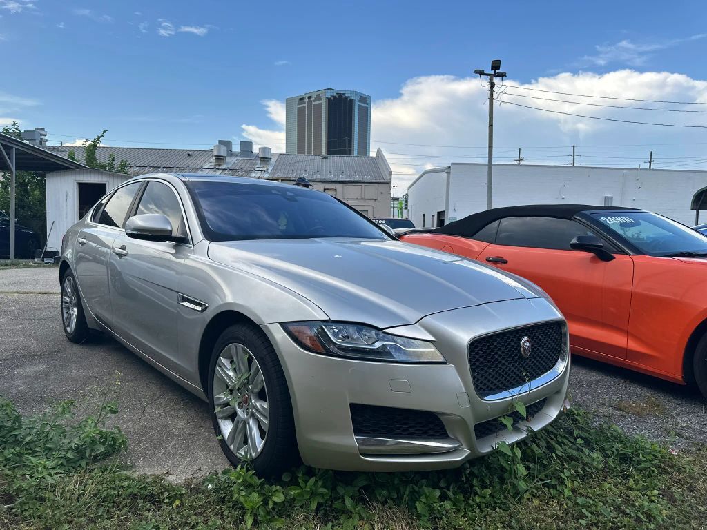 2017 JAGUAR XF