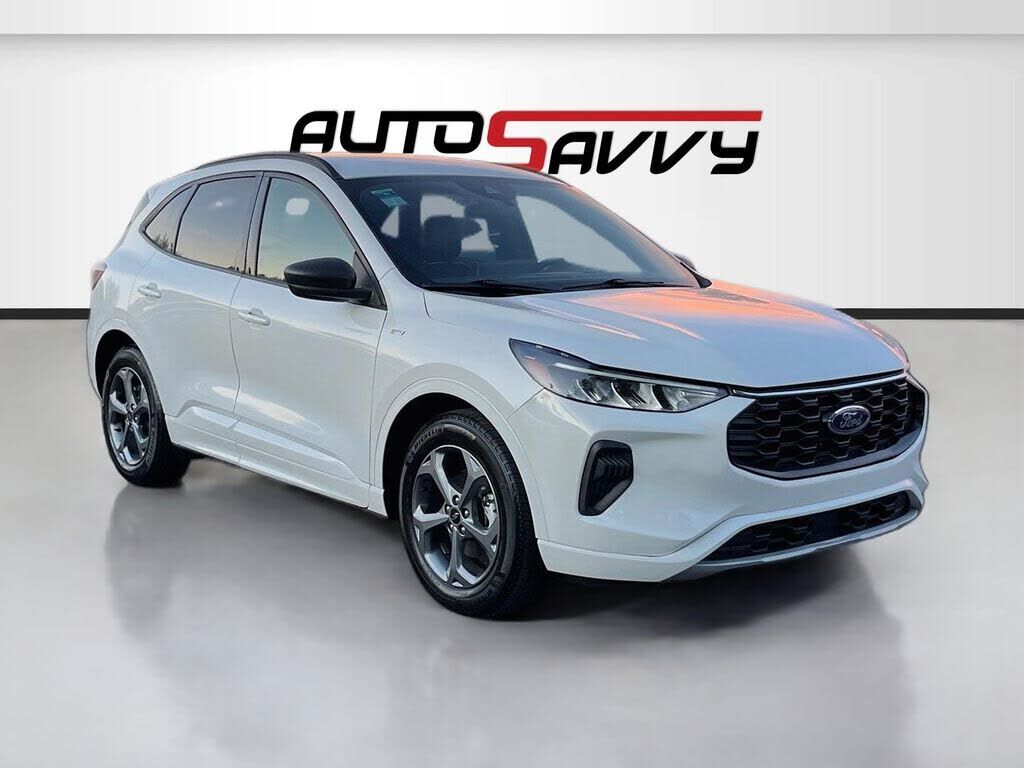 2024 FORD Escape