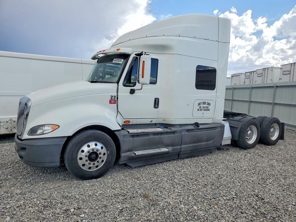 2016 INTERNATIONAL LF687