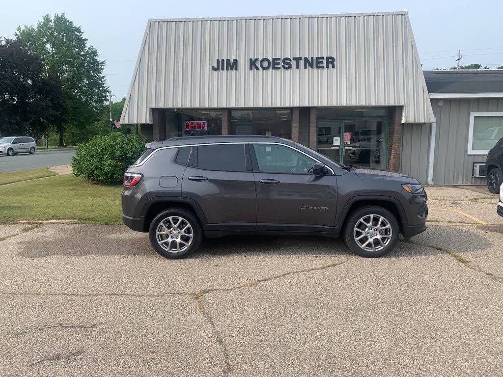 2022 JEEP Compass