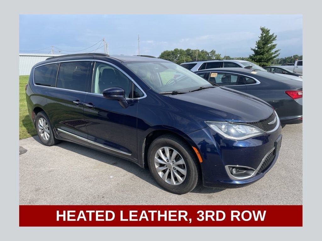 2017 CHRYSLER Pacifica