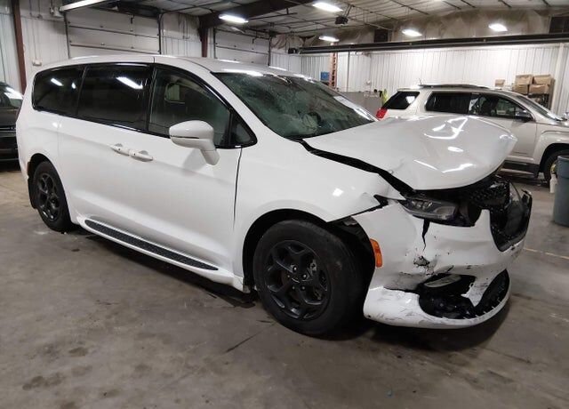 2022 CHRYSLER Pacifica