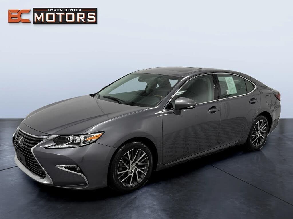 2018 LEXUS ES