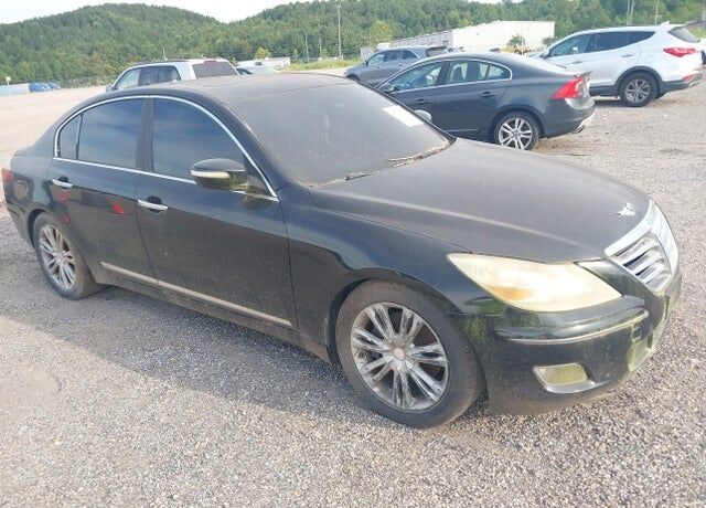 2011 HYUNDAI Genesis