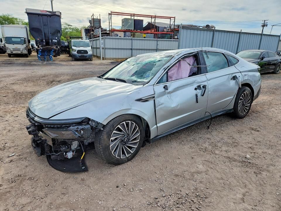 2025 HYUNDAI Sonata