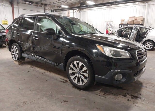2017 SUBARU Outback