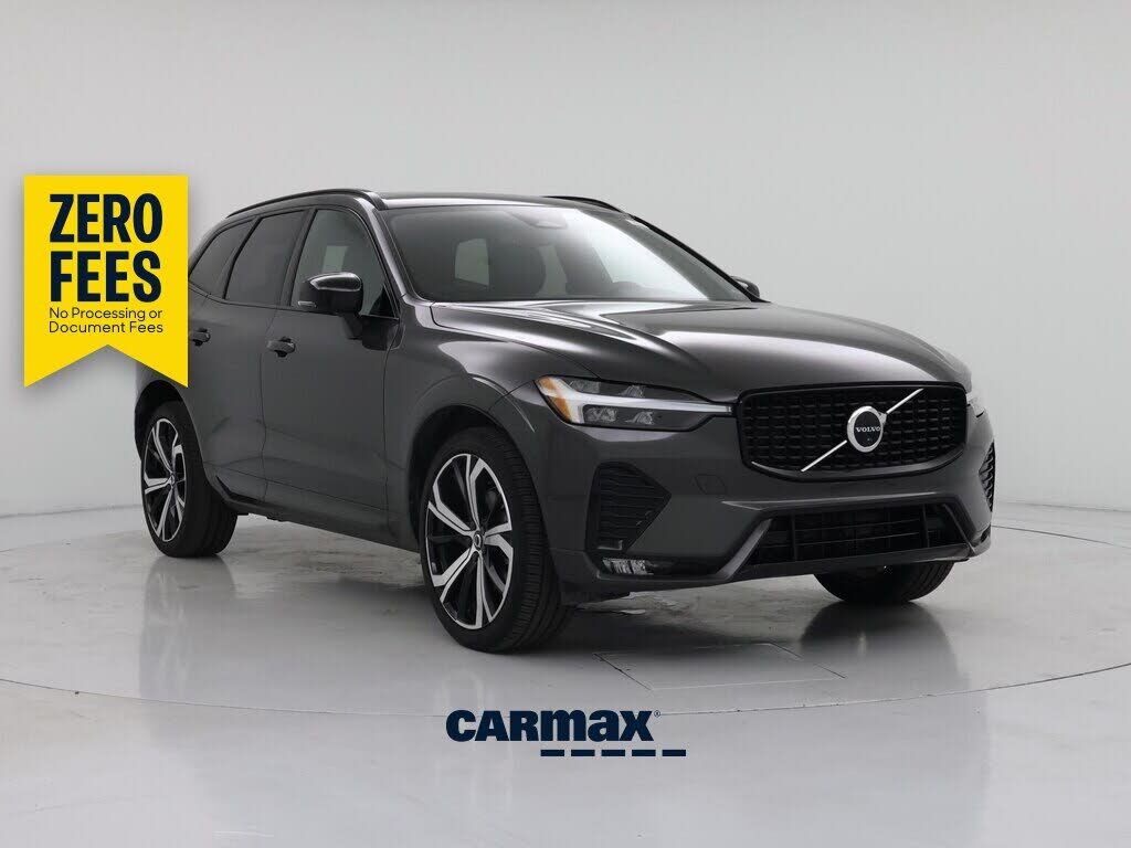 2022 VOLVO XC60