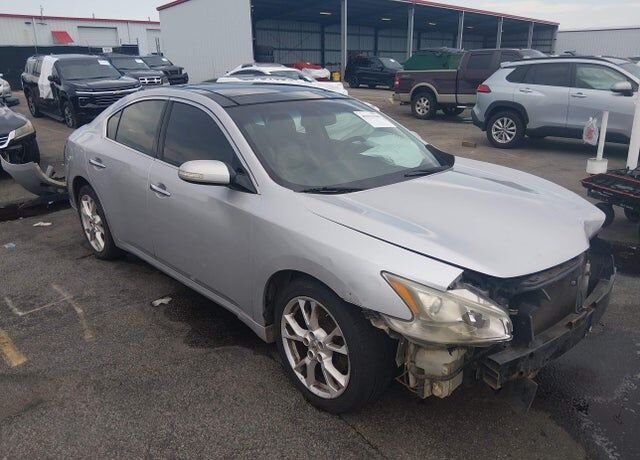 2013 NISSAN Maxima