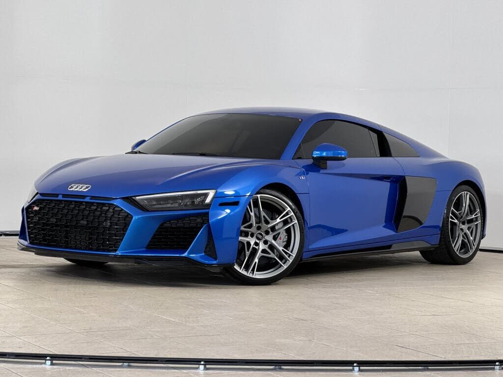 2023 AUDI R8