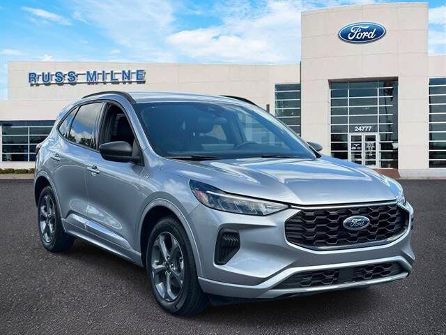 2024 FORD Escape