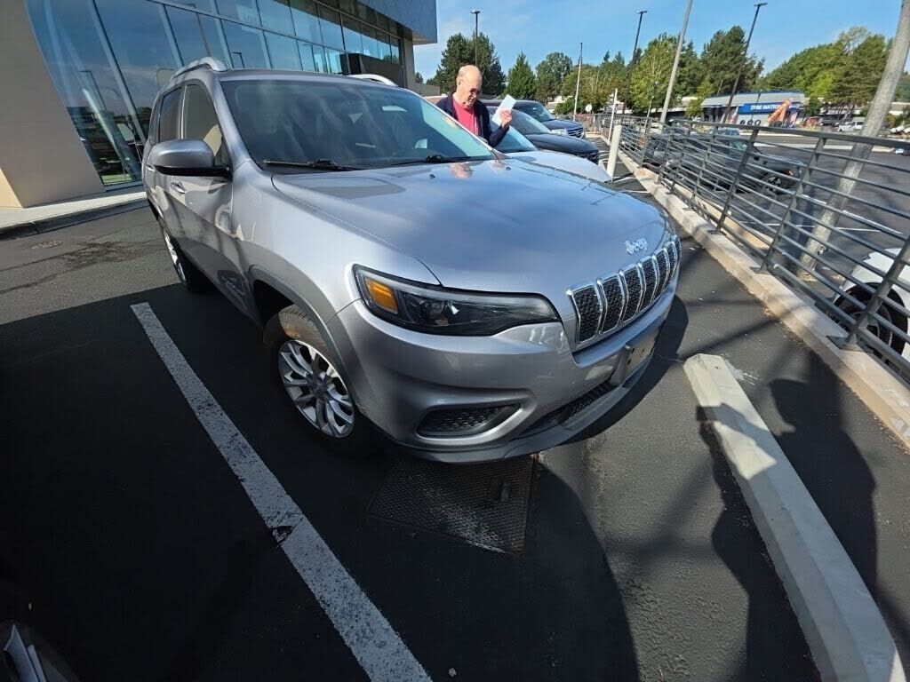 2020 JEEP Cherokee