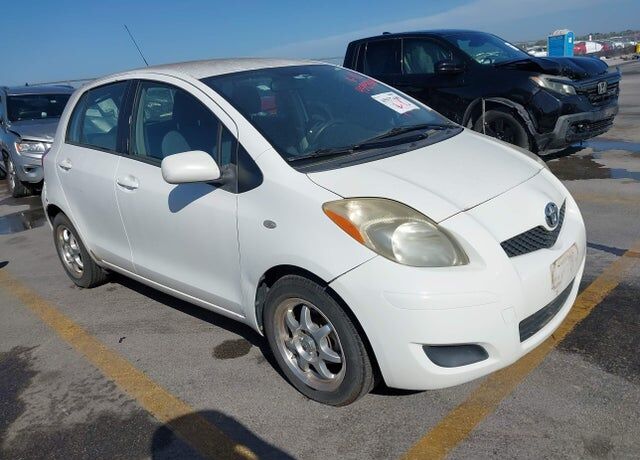 2009 TOYOTA Yaris
