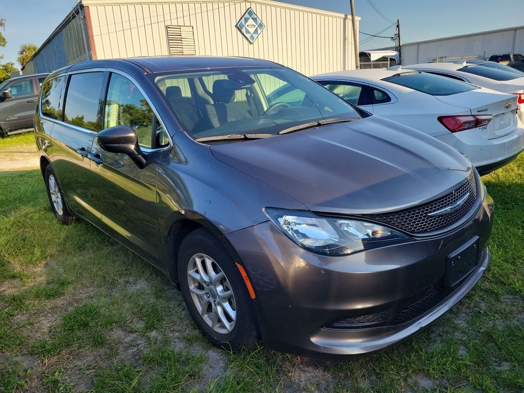 2023 CHRYSLER Voyager