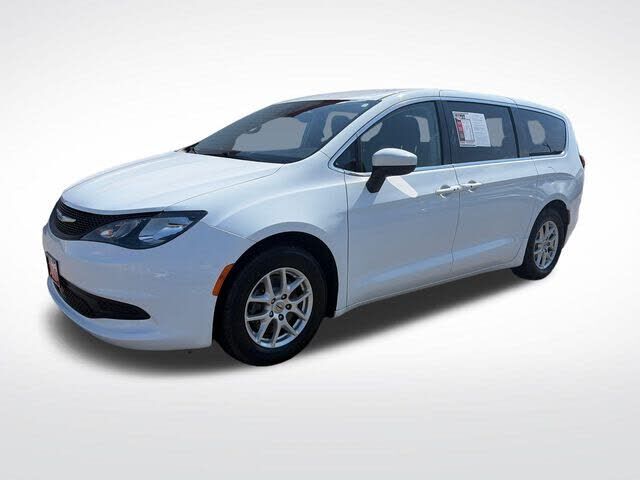 2023 CHRYSLER Voyager