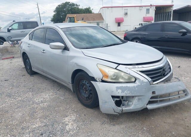 2015 NISSAN Altima