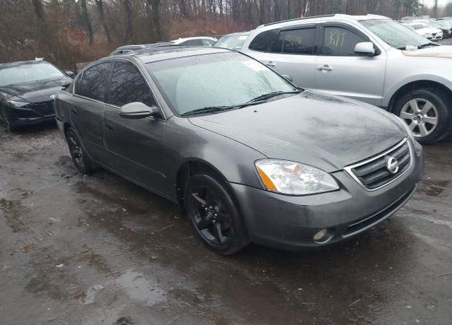 2004 NISSAN Altima