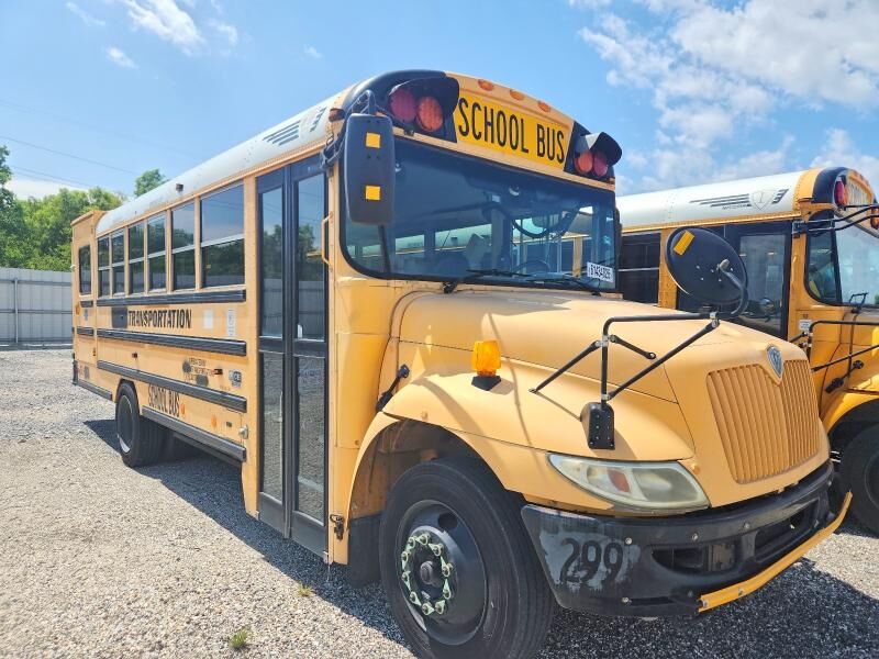 2010 IC BUS PB105