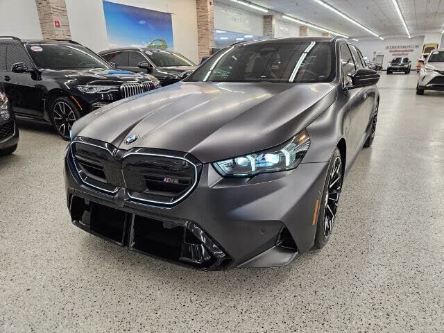 2025 BMW M5