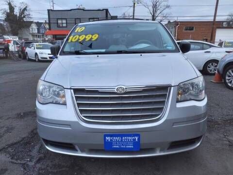 2010 CHRYSLER Town and Country