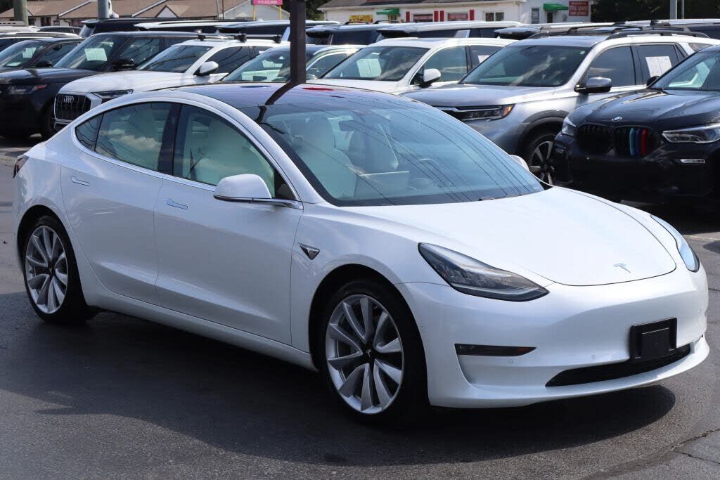 2019 TESLA Model 3