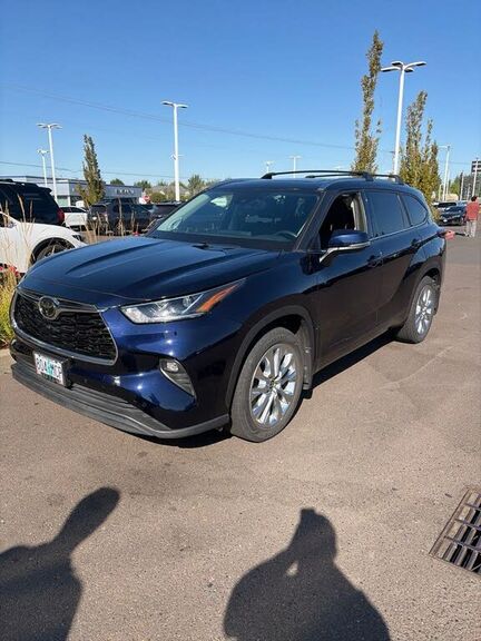 2020 TOYOTA Highlander
