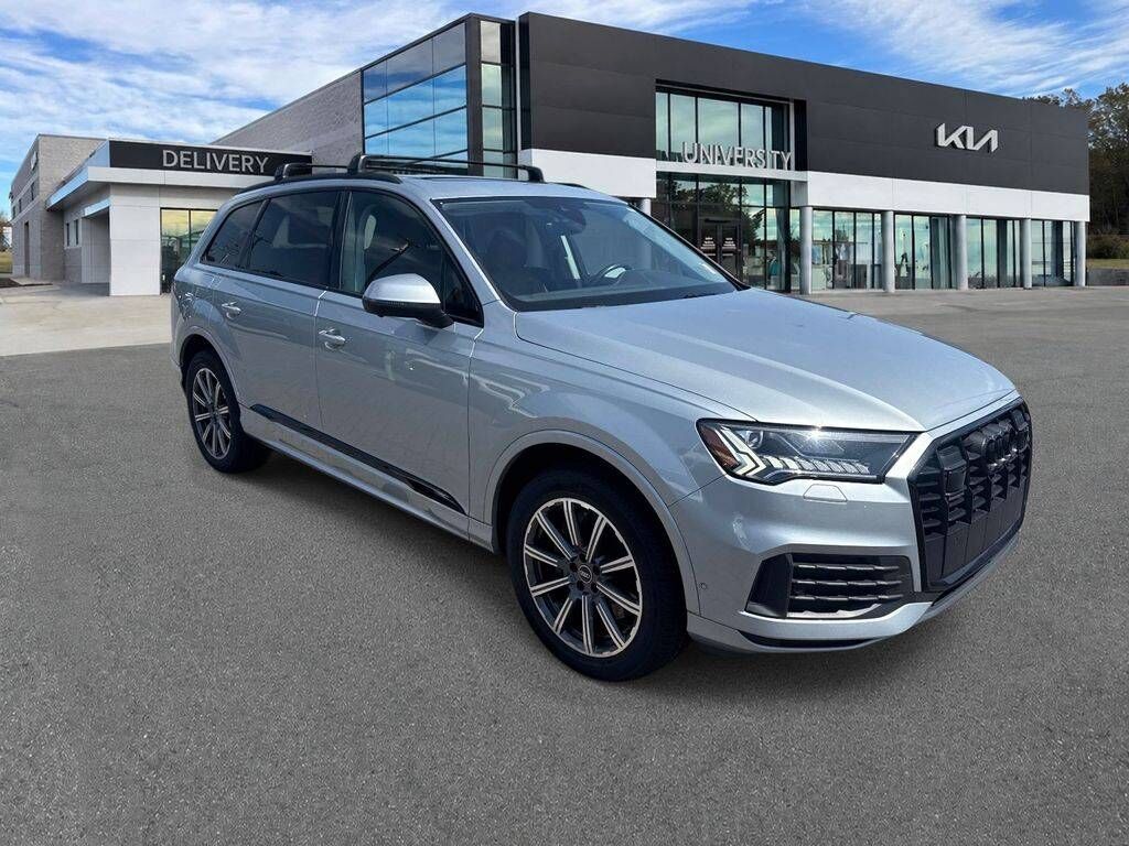 2023 AUDI Q7