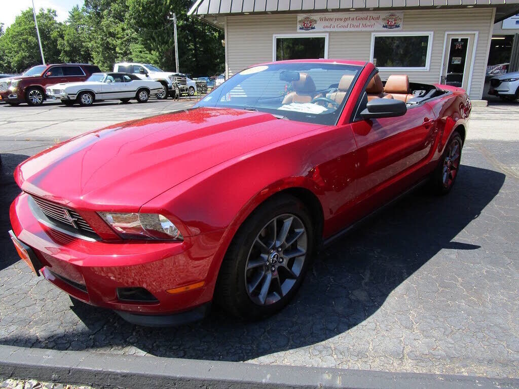 2011 FORD Mustang