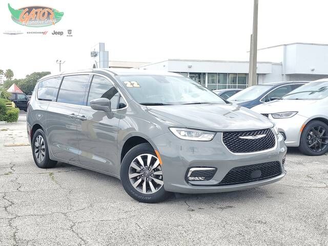 2022 CHRYSLER Pacifica
