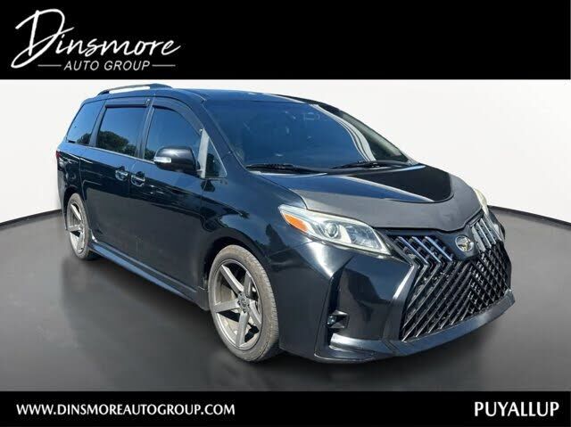 2016 TOYOTA Sienna