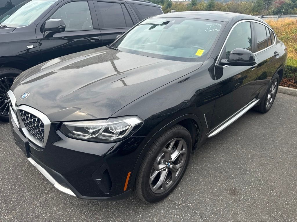 2023 BMW X4