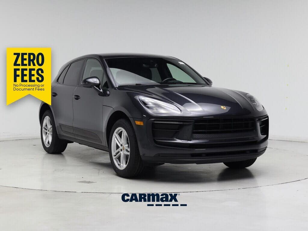 2022 PORSCHE Macan
