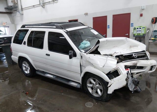 2004 NISSAN Pathfinder