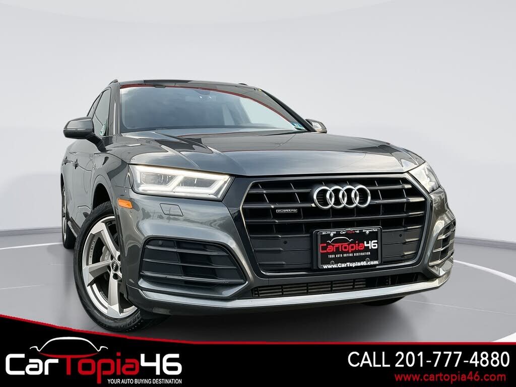 2020 AUDI Q5 e