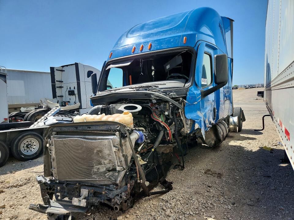 2025 FREIGHTLINER Cascadia