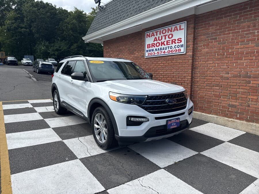 2020 FORD Explorer