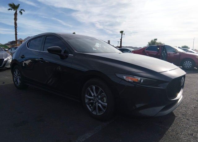 2022 MAZDA Mazda3