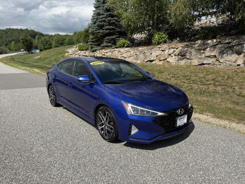 2019 HYUNDAI Elantra