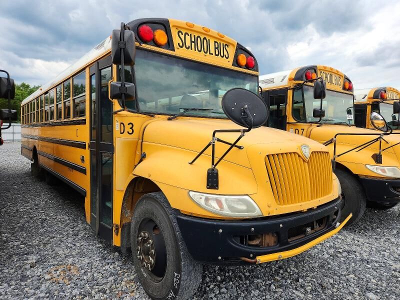 2013 IC BUS PB105
