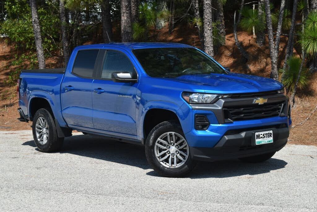 2024 CHEVROLET Colorado